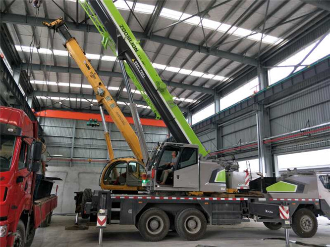 福泉市高空车出租需要注意哪些安全事项？